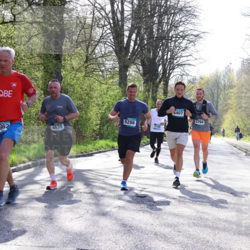 12.04.2026 - 45. Internationalen Wilhelmsburger Insellauf Yannick Fuchs http://msf.ph/oto/9487817 12.04.2026 10:32:49 Laufen 3662, 5286, 2189, 4635, 5407, 5794 meine-sportfotos.de