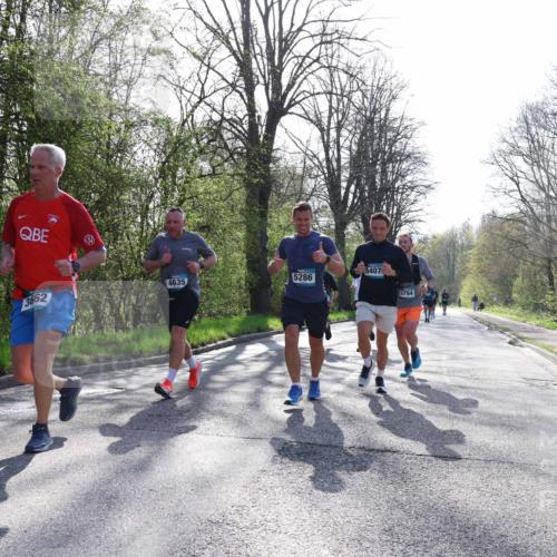 12.04.2026 - 45. Internationalen Wilhelmsburger Insellauf Yannick Fuchs http://msf.ph/oto/9487831 12.04.2026 10:32:50 Laufen 3662, 4635, 5286, 5407, 5794 meine-sportfotos.de