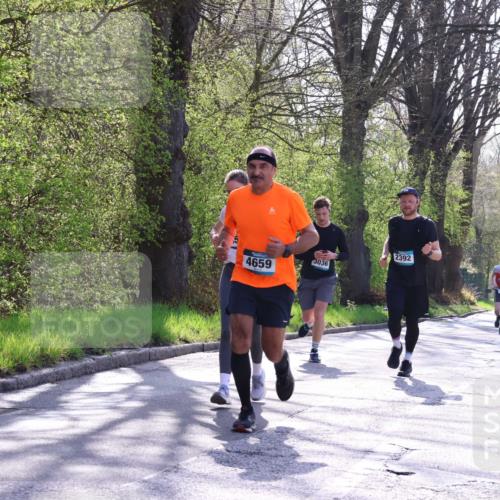 12.04.2026 - 45. Internationalen Wilhelmsburger Insellauf Yannick Fuchs http://msf.ph/oto/9487854 12.04.2026 10:38:34 Laufen 2392, 3036, 4659, 3855 meine-sportfotos.de