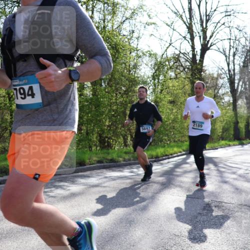 12.04.2026 - 45. Internationalen Wilhelmsburger Insellauf Yannick Fuchs http://msf.ph/oto/9487861 12.04.2026 10:32:53 Laufen 794, 5697, 2189 meine-sportfotos.de