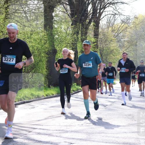 12.04.2026 - 45. Internationalen Wilhelmsburger Insellauf Yannick Fuchs http://msf.ph/oto/9487873 12.04.2026 10:32:56 Laufen 3227, 4333, 3334, 2102, 5824, 2656 meine-sportfotos.de