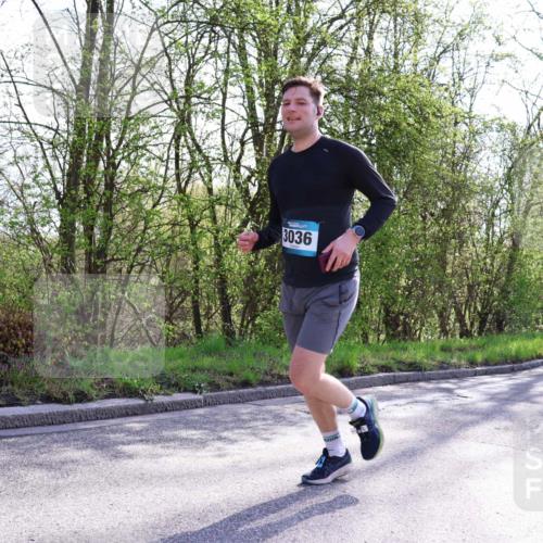 12.04.2026 - 45. Internationalen Wilhelmsburger Insellauf Yannick Fuchs http://msf.ph/oto/9487916 12.04.2026 10:38:39 Laufen 3036 meine-sportfotos.de