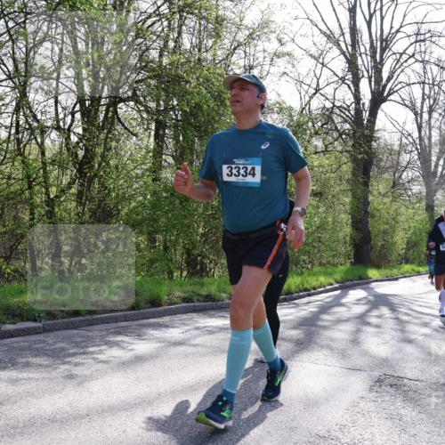 12.04.2026 - 45. Internationalen Wilhelmsburger Insellauf Yannick Fuchs http://msf.ph/oto/9487924 12.04.2026 10:33:00 Laufen 3334, 5824 meine-sportfotos.de