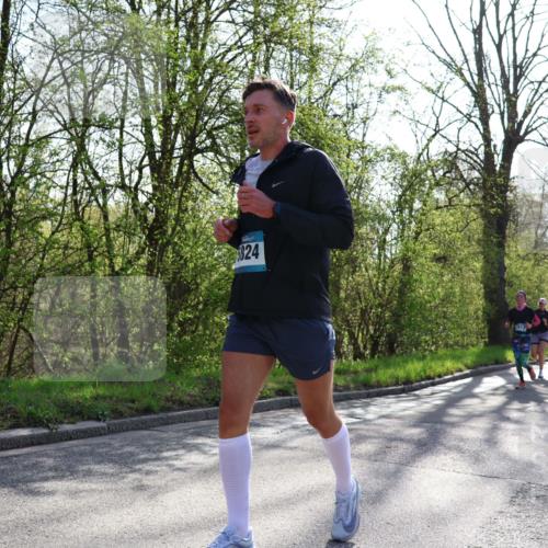 12.04.2026 - 45. Internationalen Wilhelmsburger Insellauf Yannick Fuchs http://msf.ph/oto/9487949 12.04.2026 10:33:02 Laufen 1, 24, 2102, 104, 265 meine-sportfotos.de