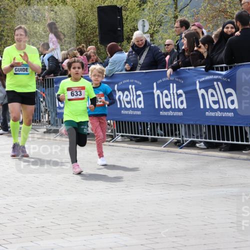 12.04.2026 - 45. Internationalen Wilhelmsburger Insellauf Strokosch-Dieckow http://msf.ph/oto/9487959 12.04.2026 14:10:21 Ziel 86, 132, 417, 60, 746, 664, 218, 203, 633, 963, 1513, 909, 708, 615, 184, 187 meine-sportfotos.de
