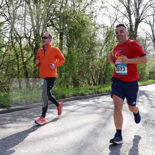 12.04.2026 - 45. Internationalen Wilhelmsburger Insellauf Yannick Fuchs http://msf.ph/oto/9488014 12.04.2026 10:33:09 Laufen 2073 meine-sportfotos.de