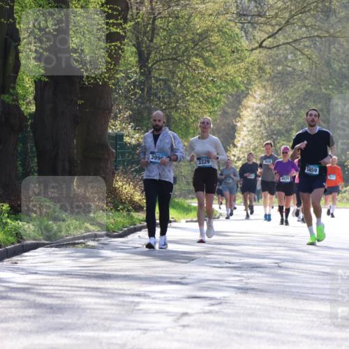 12.04.2026 - 45. Internationalen Wilhelmsburger Insellauf Yannick Fuchs http://msf.ph/oto/9488032 12.04.2026 10:38:51 Laufen 399, 3329, 1935, 3608, 4929, 3459, 5671 meine-sportfotos.de