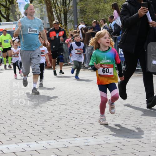 12.04.2026 - 45. Internationalen Wilhelmsburger Insellauf Strokosch-Dieckow http://msf.ph/oto/9488033 12.04.2026 14:10:16 Ziel 189, 269, 1524, 961, 938, 198, 932, 639, 205, 153, 48, 86, 132, 417, 60, 746, 664, 218, 203, 633 meine-sportfotos.de