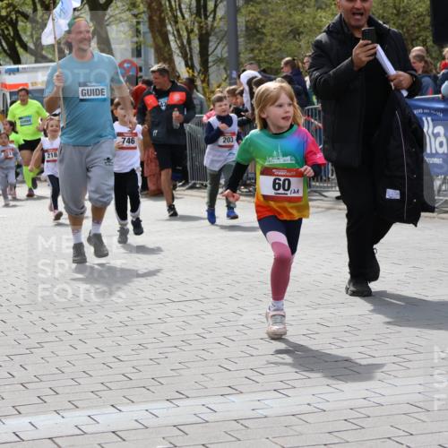 12.04.2026 - 45. Internationalen Wilhelmsburger Insellauf Strokosch-Dieckow http://msf.ph/oto/9488057 12.04.2026 14:10:16 Ziel 189, 269, 1524, 961, 938, 198, 932, 639, 205, 153, 48, 86, 132, 417, 60, 746, 664, 218, 203, 633 meine-sportfotos.de