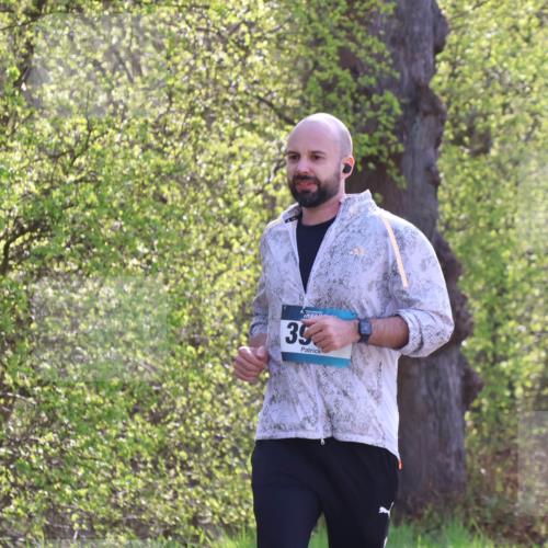 12.04.2026 - 45. Internationalen Wilhelmsburger Insellauf Yannick Fuchs http://msf.ph/oto/9488068 12.04.2026 10:39:02 Laufen 35 meine-sportfotos.de