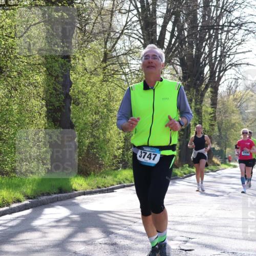 12.04.2026 - 45. Internationalen Wilhelmsburger Insellauf Yannick Fuchs http://msf.ph/oto/9488069 12.04.2026 10:33:23 Laufen 3747, 4906 meine-sportfotos.de