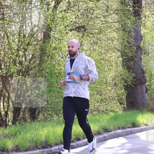 12.04.2026 - 45. Internationalen Wilhelmsburger Insellauf Yannick Fuchs http://msf.ph/oto/9488079 12.04.2026 10:39:03 Laufen 35, 3459 meine-sportfotos.de