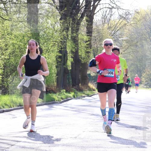 12.04.2026 - 45. Internationalen Wilhelmsburger Insellauf Yannick Fuchs http://msf.ph/oto/9488094 12.04.2026 10:33:26 Laufen 906, 5 meine-sportfotos.de