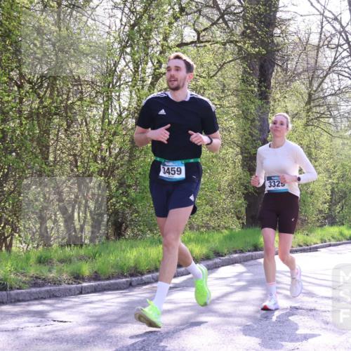 12.04.2026 - 45. Internationalen Wilhelmsburger Insellauf Yannick Fuchs http://msf.ph/oto/9488095 12.04.2026 10:39:04 Laufen 3459, 3325 meine-sportfotos.de