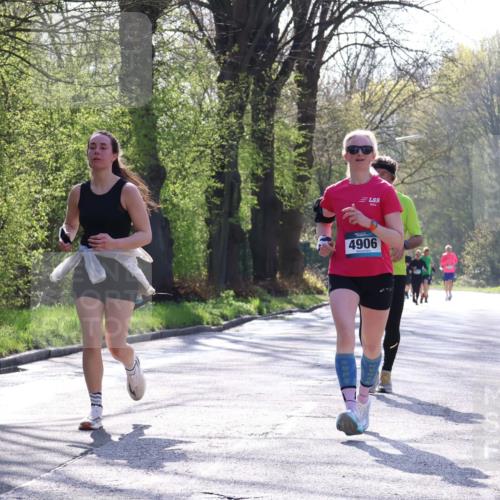 12.04.2026 - 45. Internationalen Wilhelmsburger Insellauf Yannick Fuchs http://msf.ph/oto/9488098 12.04.2026 10:33:26 Laufen 4906 meine-sportfotos.de