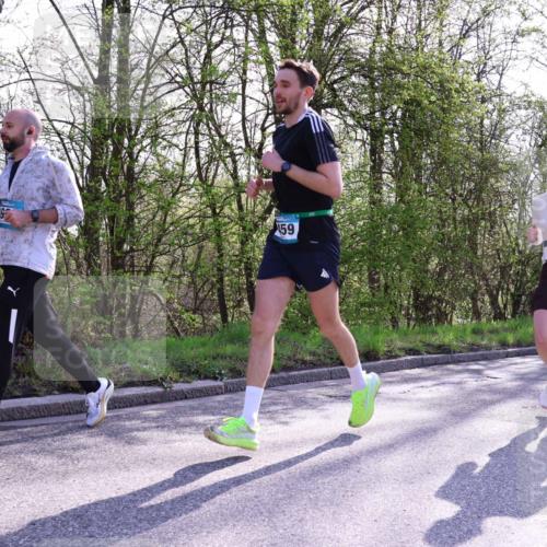 12.04.2026 - 45. Internationalen Wilhelmsburger Insellauf Yannick Fuchs http://msf.ph/oto/9488112 12.04.2026 10:39:05 Laufen 459, 3329 meine-sportfotos.de
