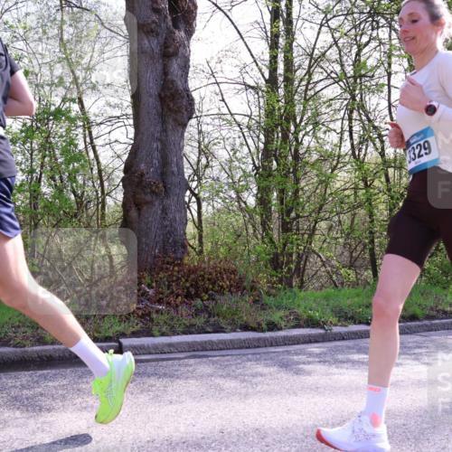 12.04.2026 - 45. Internationalen Wilhelmsburger Insellauf Yannick Fuchs http://msf.ph/oto/9488122 12.04.2026 10:39:06 Laufen 3329 meine-sportfotos.de