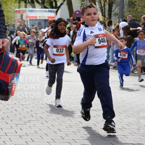 12.04.2026 - 45. Internationalen Wilhelmsburger Insellauf Strokosch-Dieckow http://msf.ph/oto/9488144 12.04.2026 14:10:09 Ziel 207, 920, 770, 182, 19, 913, 181, 529, 942, 157, 1518, 192, 946, 738, 201, 189, 269, 1524, 961, 938, 198, 932, 639, 205, 153, 48, 86, 132, 417 meine-sportfotos.de