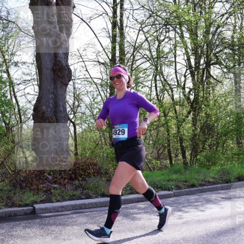 12.04.2026 - 45. Internationalen Wilhelmsburger Insellauf Yannick Fuchs http://msf.ph/oto/9488148 12.04.2026 10:39:13 Laufen 4929 meine-sportfotos.de