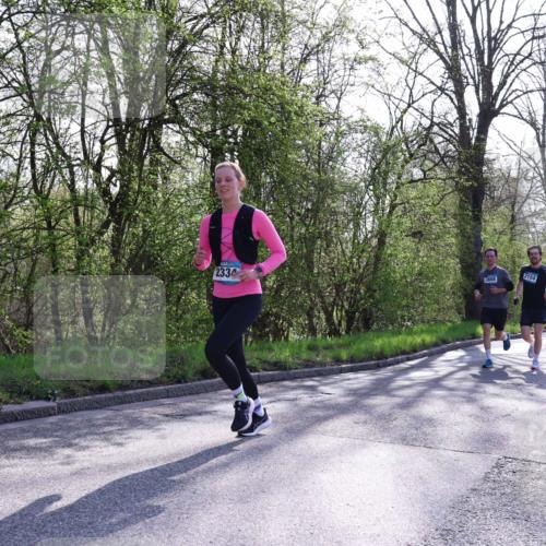 12.04.2026 - 45. Internationalen Wilhelmsburger Insellauf Yannick Fuchs http://msf.ph/oto/9488157 12.04.2026 10:39:14 Laufen 2334, 3608, 2154 meine-sportfotos.de