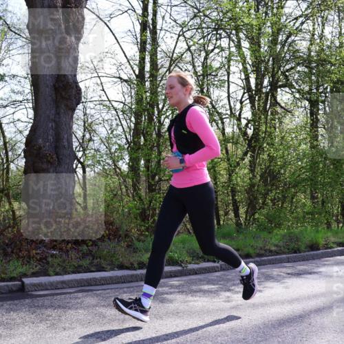 12.04.2026 - 45. Internationalen Wilhelmsburger Insellauf Yannick Fuchs http://msf.ph/oto/9488164 12.04.2026 10:39:15 Laufen  meine-sportfotos.de