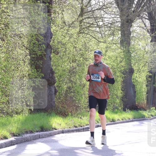 12.04.2026 - 45. Internationalen Wilhelmsburger Insellauf Yannick Fuchs http://msf.ph/oto/9488222 12.04.2026 10:33:36 Laufen 3356, 5341, 4739 meine-sportfotos.de