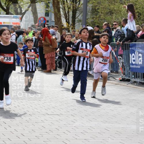 12.04.2026 - 45. Internationalen Wilhelmsburger Insellauf Strokosch-Dieckow http://msf.ph/oto/9488224 12.04.2026 14:10:07 Ziel 224, 745, 207, 920, 770, 182, 19, 913, 181, 529, 942, 157, 1518, 192, 946, 738, 201, 189, 269, 1524, 961, 938, 198, 932, 639 meine-sportfotos.de