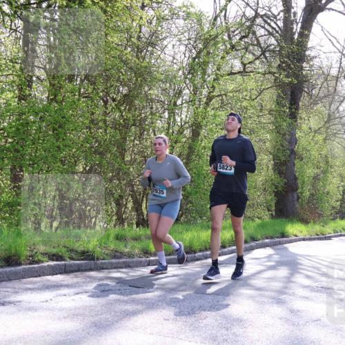 12.04.2026 - 45. Internationalen Wilhelmsburger Insellauf Yannick Fuchs http://msf.ph/oto/9488235 12.04.2026 10:39:21 Laufen 2935, 5823 meine-sportfotos.de