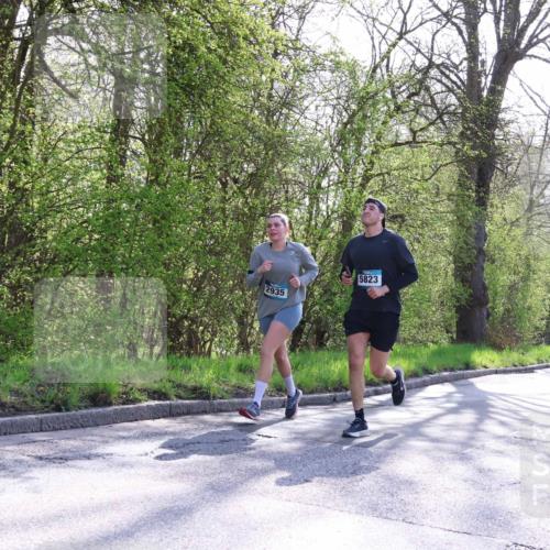 12.04.2026 - 45. Internationalen Wilhelmsburger Insellauf Yannick Fuchs http://msf.ph/oto/9488237 12.04.2026 10:39:21 Laufen 2935, 5823 meine-sportfotos.de