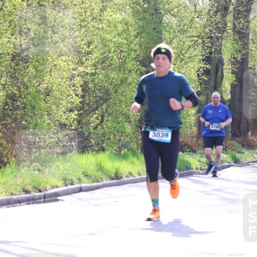12.04.2026 - 45. Internationalen Wilhelmsburger Insellauf Yannick Fuchs http://msf.ph/oto/9488260 12.04.2026 10:39:24 Laufen 3039, 4756, 3234, 3049 meine-sportfotos.de