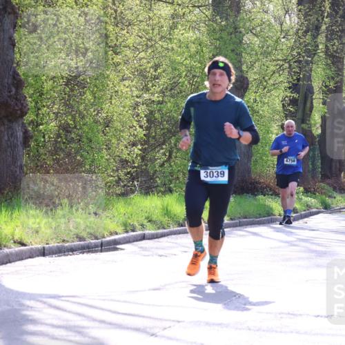 12.04.2026 - 45. Internationalen Wilhelmsburger Insellauf Yannick Fuchs http://msf.ph/oto/9488267 12.04.2026 10:39:24 Laufen 3039, 4756, 3234, 3049, 4903 meine-sportfotos.de