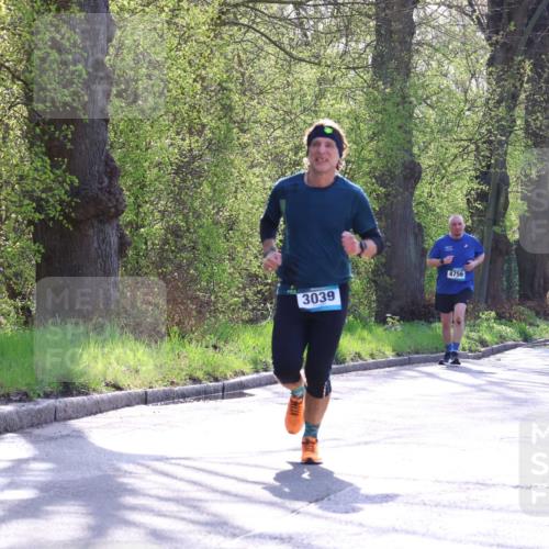 12.04.2026 - 45. Internationalen Wilhelmsburger Insellauf Yannick Fuchs http://msf.ph/oto/9488275 12.04.2026 10:39:25 Laufen 3039, 3234, 4756, 4903, 3049 meine-sportfotos.de
