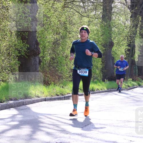 12.04.2026 - 45. Internationalen Wilhelmsburger Insellauf Yannick Fuchs http://msf.ph/oto/9488278 12.04.2026 10:39:25 Laufen 3039, 4756, 3234, 3049 meine-sportfotos.de