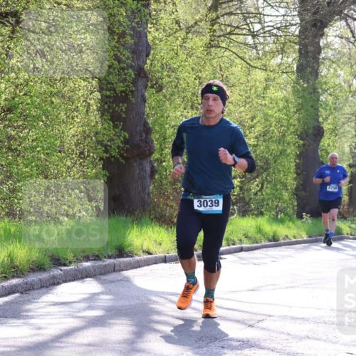 12.04.2026 - 45. Internationalen Wilhelmsburger Insellauf Yannick Fuchs http://msf.ph/oto/9488280 12.04.2026 10:39:25 Laufen 3039, 4756, 3234 meine-sportfotos.de