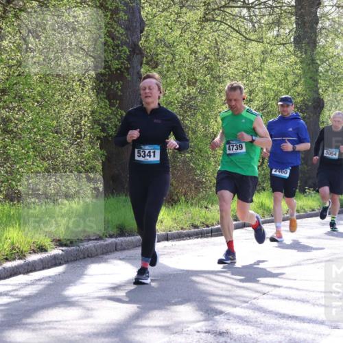 12.04.2026 - 45. Internationalen Wilhelmsburger Insellauf Yannick Fuchs http://msf.ph/oto/9488314 12.04.2026 10:33:44 Laufen 5341, 4739, 2460, 3054, 3173, 2810 meine-sportfotos.de