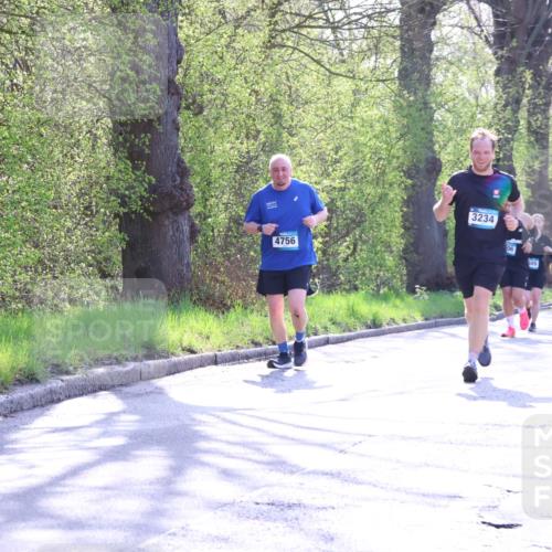 12.04.2026 - 45. Internationalen Wilhelmsburger Insellauf Yannick Fuchs http://msf.ph/oto/9488323 12.04.2026 10:39:29 Laufen 4756, 3234 meine-sportfotos.de