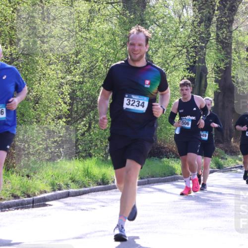 12.04.2026 - 45. Internationalen Wilhelmsburger Insellauf Yannick Fuchs http://msf.ph/oto/9488329 12.04.2026 10:39:30 Laufen 4756, 3234, 506, 49, 2496, 4903 meine-sportfotos.de