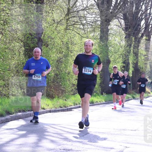 12.04.2026 - 45. Internationalen Wilhelmsburger Insellauf Yannick Fuchs http://msf.ph/oto/9488338 12.04.2026 10:39:31 Laufen 4756, 3234, 2506, 4903, 9, 2496, 3049, 5671 meine-sportfotos.de