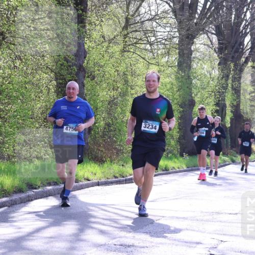 12.04.2026 - 45. Internationalen Wilhelmsburger Insellauf Yannick Fuchs http://msf.ph/oto/9488339 12.04.2026 10:39:31 Laufen 4756, 3234, 2506, 249, 049, 4903, 5671 meine-sportfotos.de