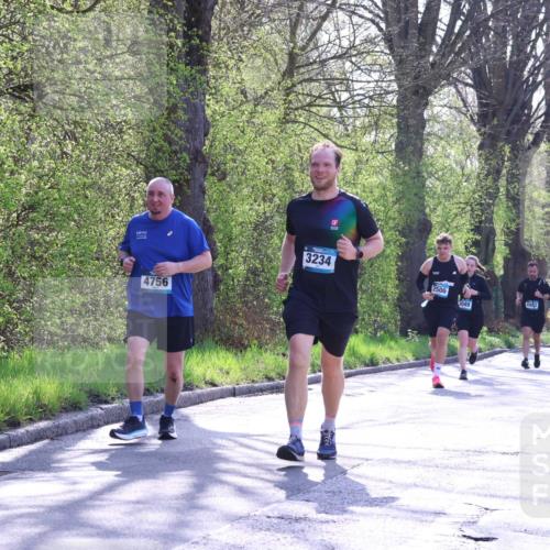 12.04.2026 - 45. Internationalen Wilhelmsburger Insellauf Yannick Fuchs http://msf.ph/oto/9488342 12.04.2026 10:39:31 Laufen 4756, 3234, 2506, 2496, 4903, 3049, 5671 meine-sportfotos.de