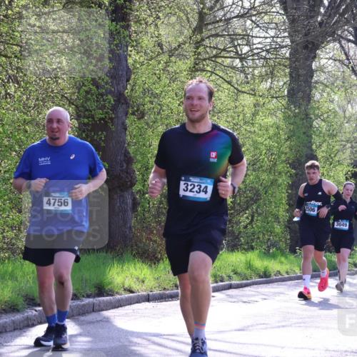 12.04.2026 - 45. Internationalen Wilhelmsburger Insellauf Yannick Fuchs http://msf.ph/oto/9488346 12.04.2026 10:39:31 Laufen 4756, 3234, 2506, 3049, 4903, 2496 meine-sportfotos.de