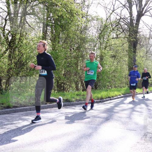 12.04.2026 - 45. Internationalen Wilhelmsburger Insellauf Yannick Fuchs http://msf.ph/oto/9488353 12.04.2026 10:33:46 Laufen 5341, 4739, 2460, 3173 meine-sportfotos.de