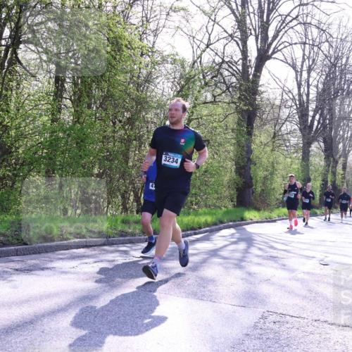 12.04.2026 - 45. Internationalen Wilhelmsburger Insellauf Yannick Fuchs http://msf.ph/oto/9488372 12.04.2026 10:39:33 Laufen 3234, 5671 meine-sportfotos.de