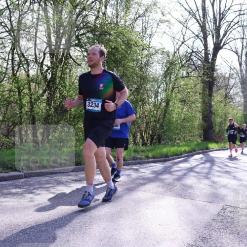 12.04.2026 - 45. Internationalen Wilhelmsburger Insellauf Yannick Fuchs http://msf.ph/oto/9488384 12.04.2026 10:39:33 Laufen 3234, 56, 5671 meine-sportfotos.de