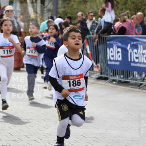 12.04.2026 - 45. Internationalen Wilhelmsburger Insellauf Strokosch-Dieckow http://msf.ph/oto/9488414 12.04.2026 14:09:59 Ziel 907, 158, 268, 543, 721, 1503, 736, 715, 6, 1504, 412, 681, 640, 248, 441, 723, 119, 186, 224, 745, 207, 920, 770, 182, 19, 913, 181, 529, 942, 157, 1518 meine-sportfotos.de