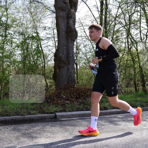 12.04.2026 - 45. Internationalen Wilhelmsburger Insellauf Yannick Fuchs http://msf.ph/oto/9488431 12.04.2026 10:39:38 Laufen  meine-sportfotos.de