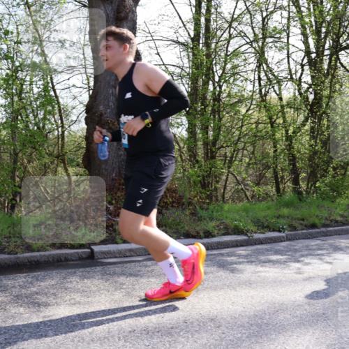 12.04.2026 - 45. Internationalen Wilhelmsburger Insellauf Yannick Fuchs http://msf.ph/oto/9488434 12.04.2026 10:39:38 Laufen  meine-sportfotos.de