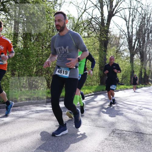 12.04.2026 - 45. Internationalen Wilhelmsburger Insellauf Yannick Fuchs http://msf.ph/oto/9488447 12.04.2026 10:33:53 Laufen 2007, 5009, 4815, 3345 meine-sportfotos.de