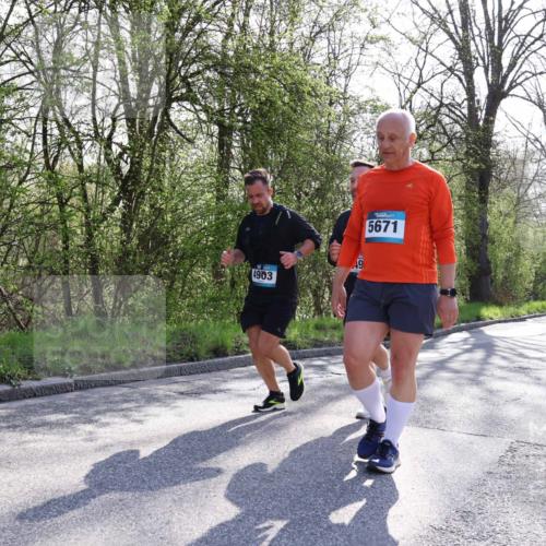 12.04.2026 - 45. Internationalen Wilhelmsburger Insellauf Yannick Fuchs http://msf.ph/oto/9488453 12.04.2026 10:39:40 Laufen 4903, 49, 5671 meine-sportfotos.de