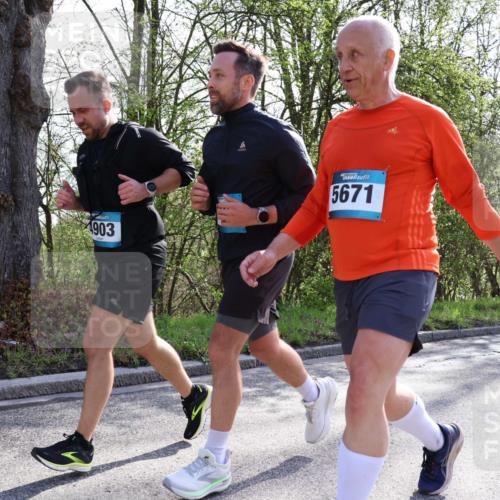 12.04.2026 - 45. Internationalen Wilhelmsburger Insellauf Yannick Fuchs http://msf.ph/oto/9488464 12.04.2026 10:39:40 Laufen 4903, 5671 meine-sportfotos.de